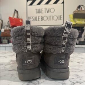 UGG Mini Fluff Quilted Cuff Charcoal Gray Suede Sheepskin Boots Size 8 Women